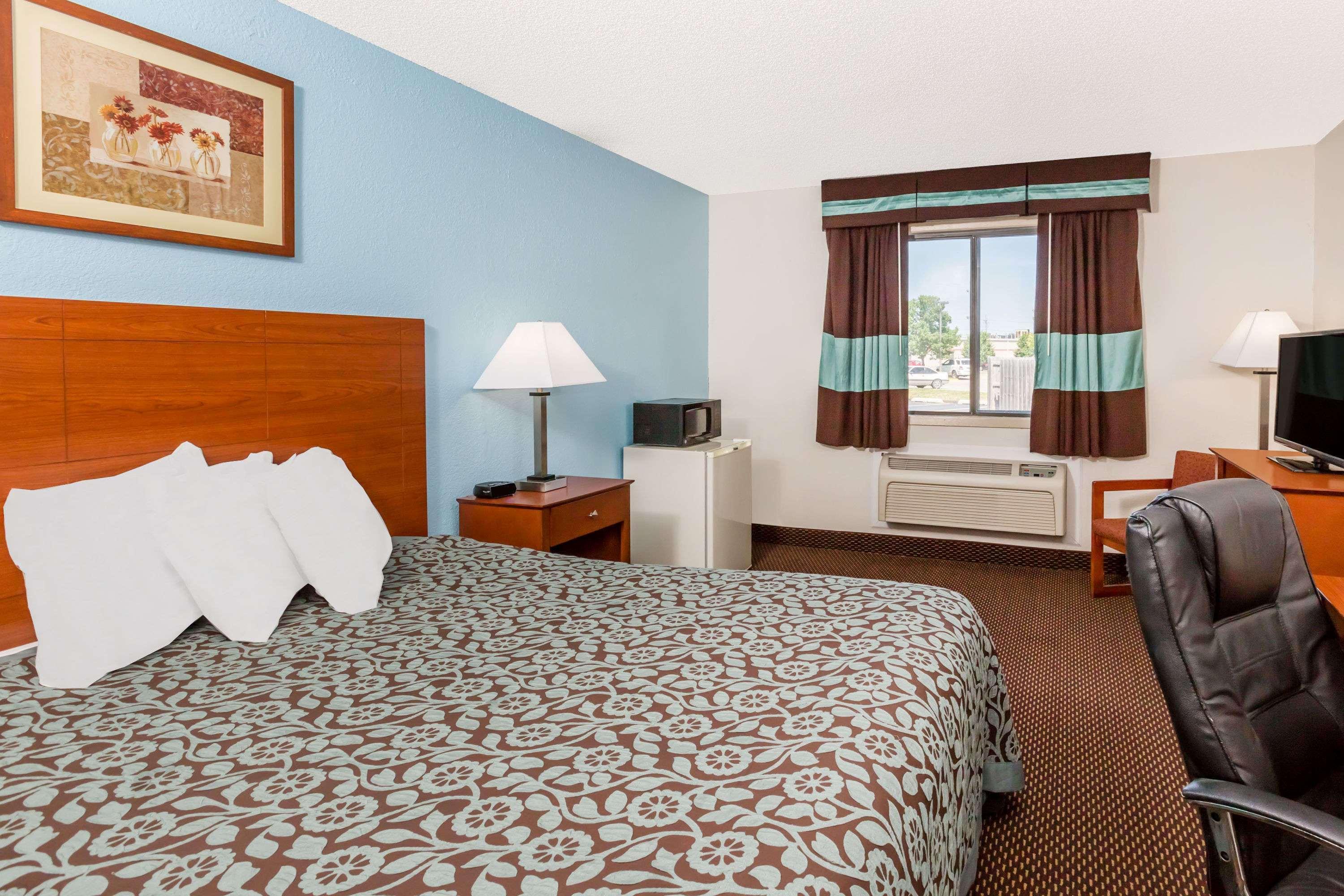 Days Inn By Wyndham Ankeny - Des Moines Ngoại thất bức ảnh