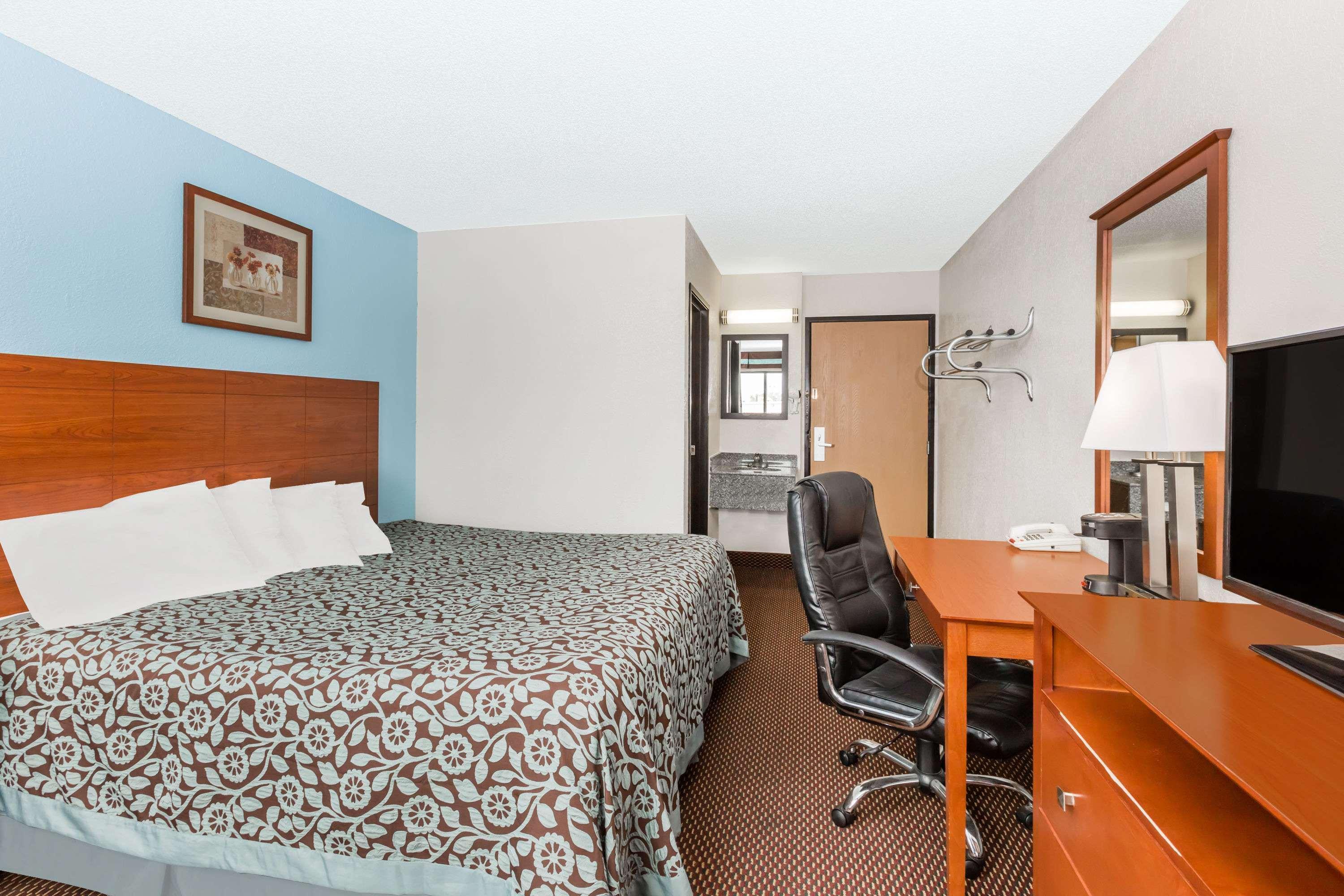 Days Inn By Wyndham Ankeny - Des Moines Ngoại thất bức ảnh